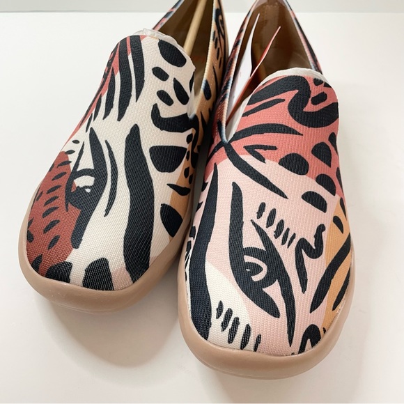 Size 9 NWT UIN Slip On Shoes Comfortable Loafers Leopard's eyes brown knitted - Picture 8 of 9